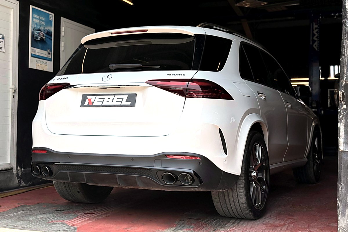 White Mercedes-Benz GLE 350 4MATIC arriving at the Rebel Motorworks workshop in Al Quoz, Dubai for a summer service check